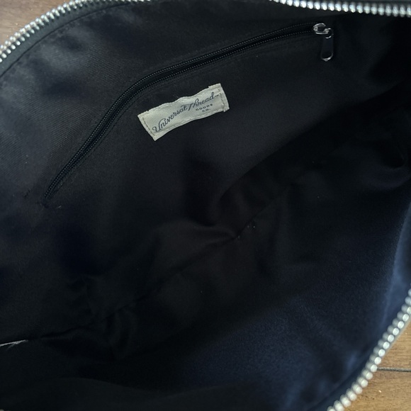 Universal thread studded shoulder bag purse - Picture 6 of 8